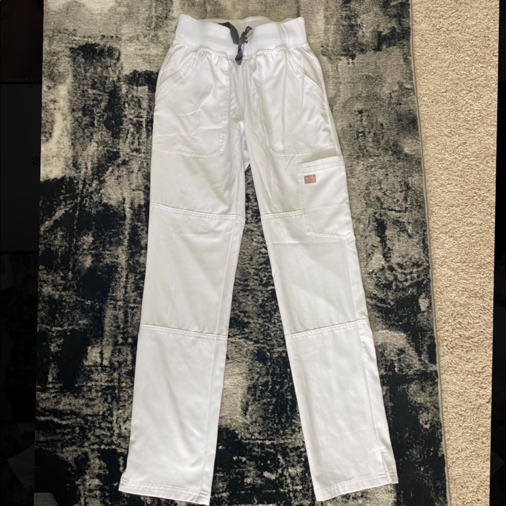 SoMi by AUW white scrub pants worn once